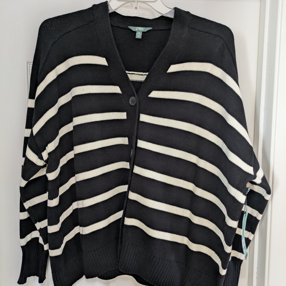 Terra & Sky Black and Cream Striped V-Neck Button Cardigan